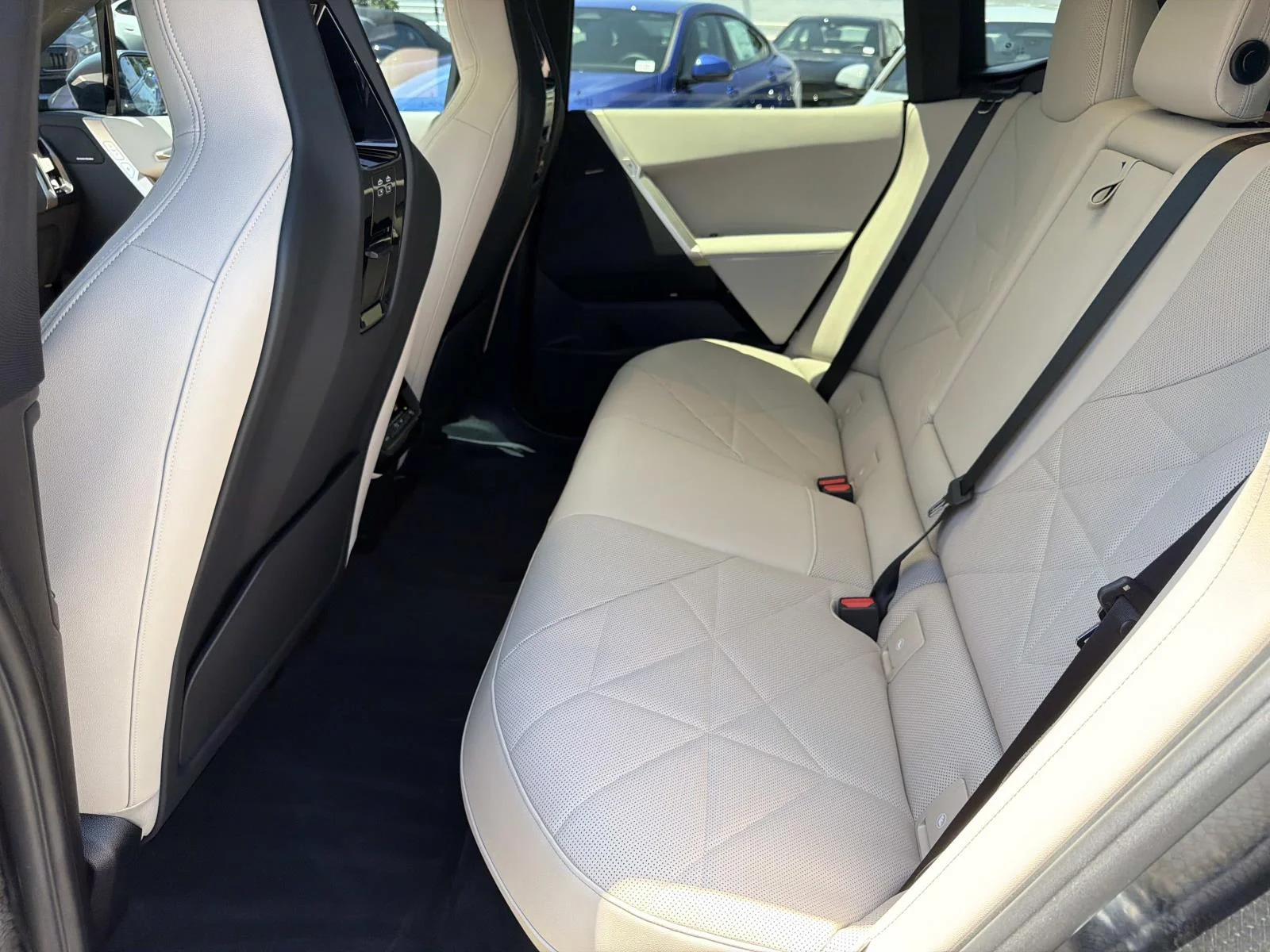 Used 2023 Storm Bay Metallic BMW xDrive50 Sports Activity Vehicle image 12