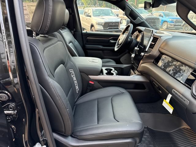 New 2026 Diamond Black Crystal Pearl-Coat Exterior Paint RAM Rebel image 9