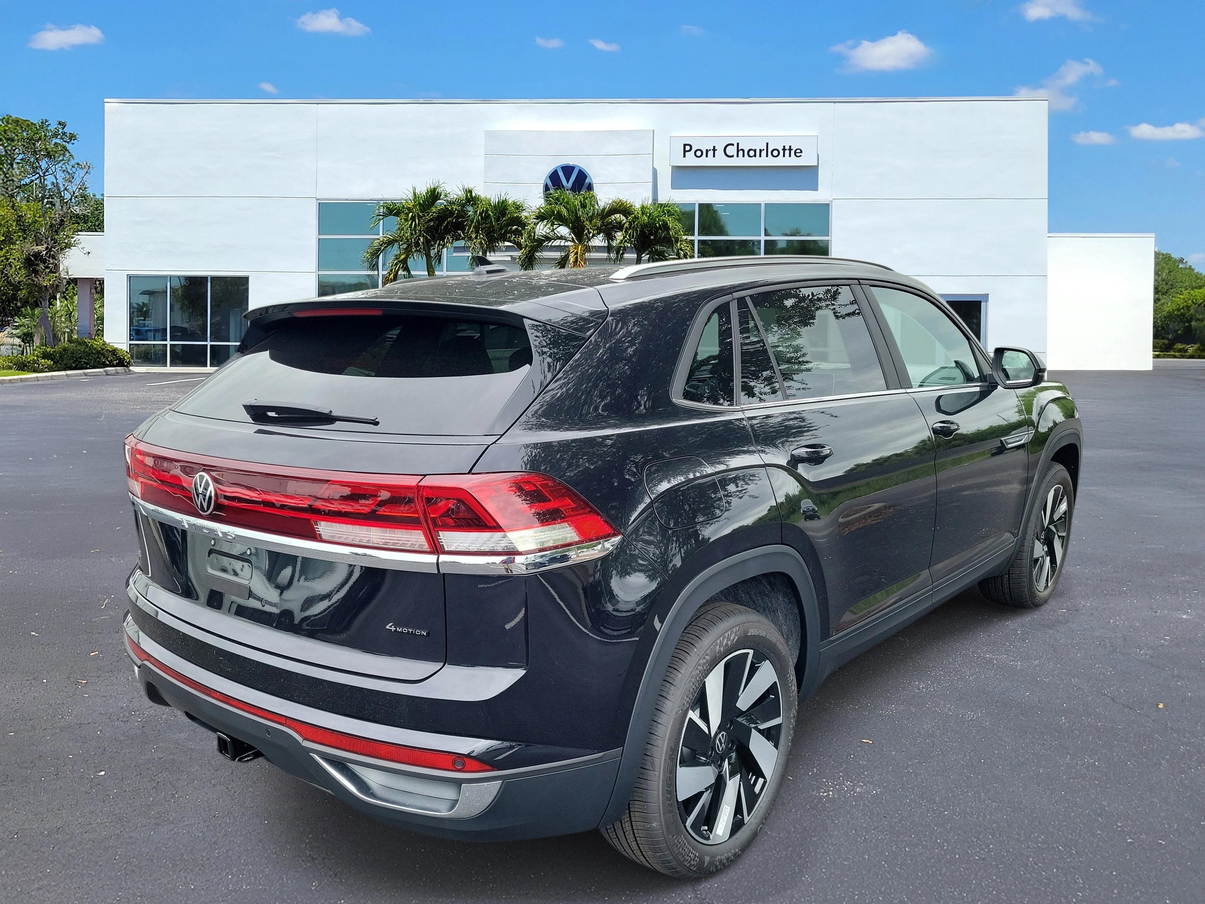 New 2026 Black Volkswagen 2.0T SE w/Technology image 33