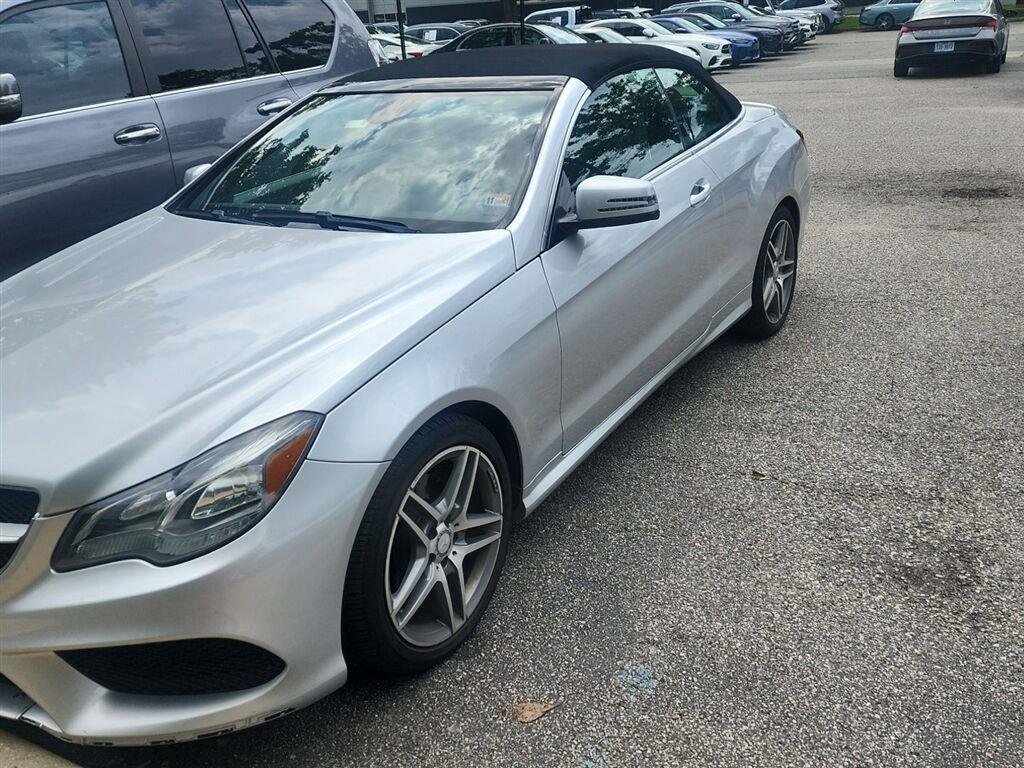Used 2017 Iridium Silver Metallic Mercedes-Benz E 400 image 2