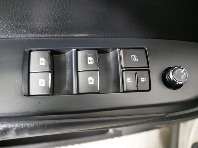 Used 2015 Creme Brulee Mica Toyota Limited image 29