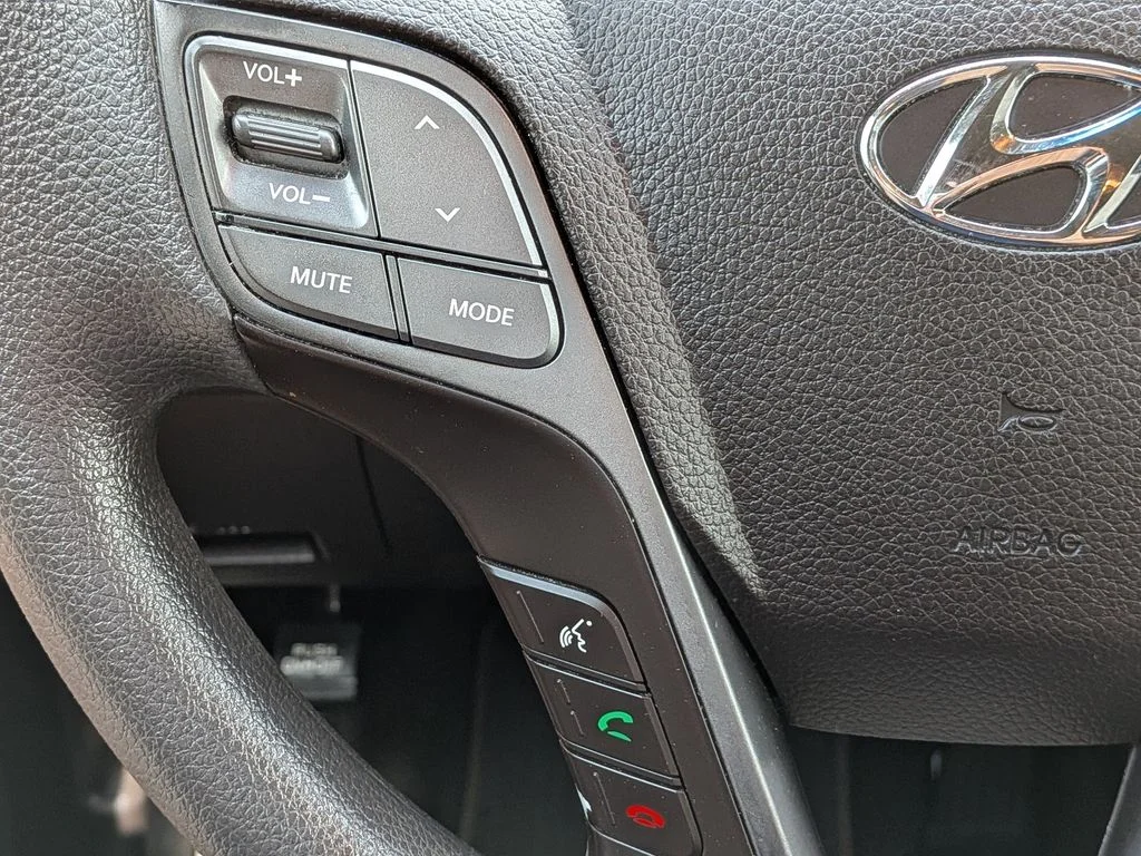 Used 2017 White Hyundai 2.4 Base image 22
