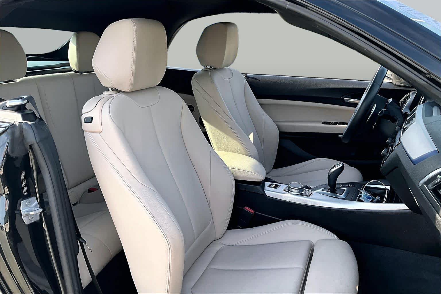 Used 2020 Black Sapphire Metallic BMW 230i image 7
