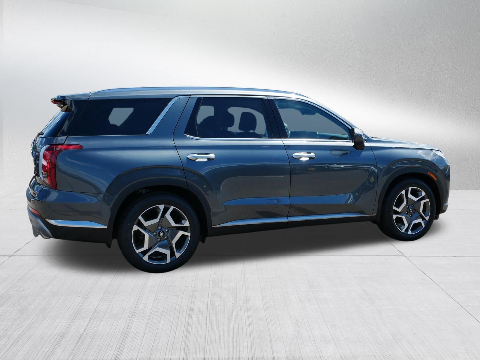 Certified Used 2023 Steel Graphite Hyundai Limited image 8