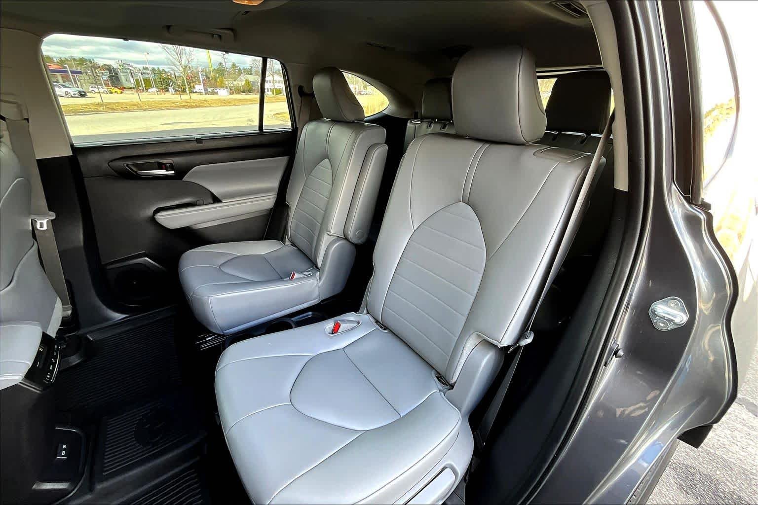 2025 Toyota Highlander XLE - Photo 21