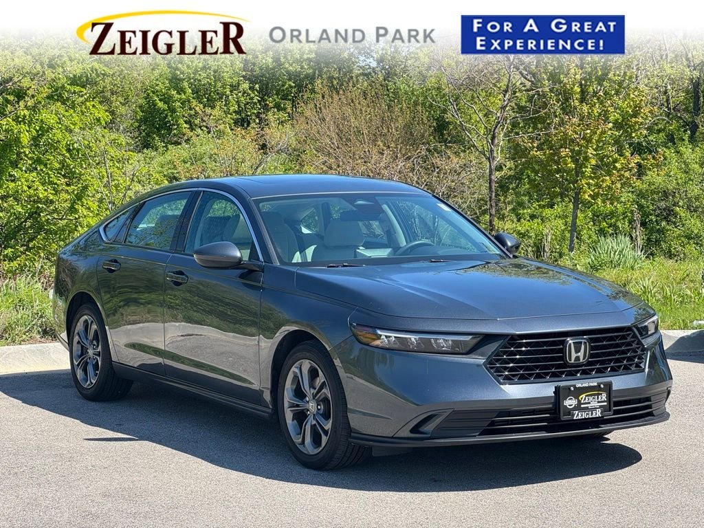 Used 2023 Meteorite Gray Metallic Honda EX image 1