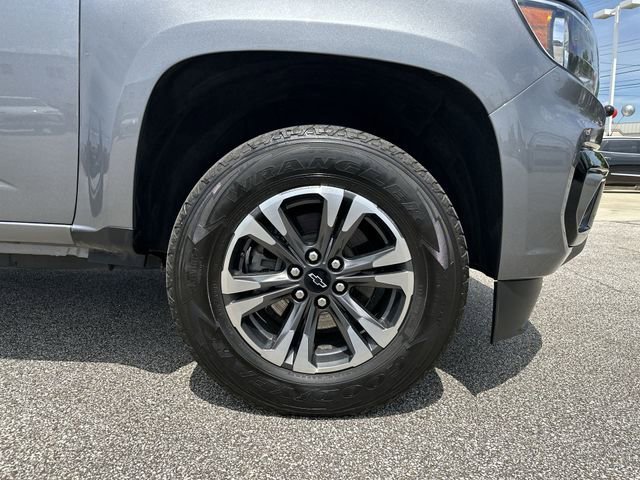 Used 2022 Satin Steel Metallic Chevrolet Z71 image 20