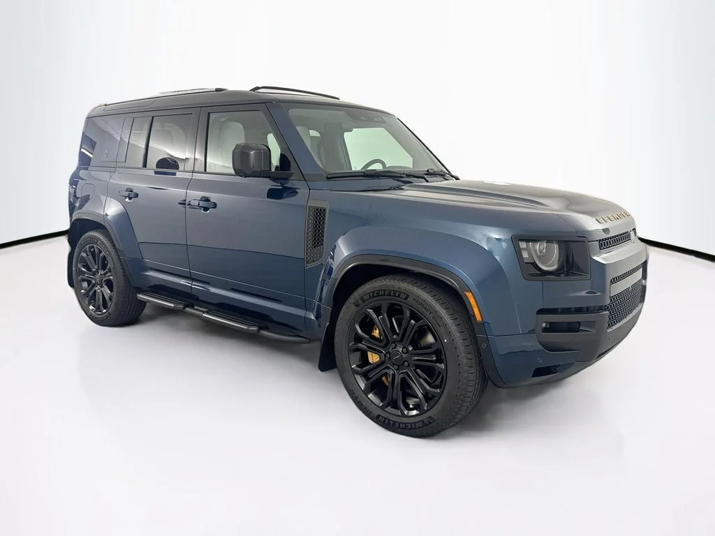 New 2026 Sargasso Blue Land Rover OCTA image 3