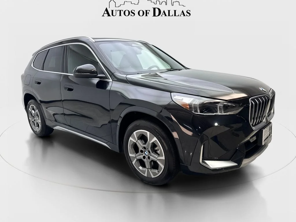 Used 2026 Black BMW xDrive28i image 4