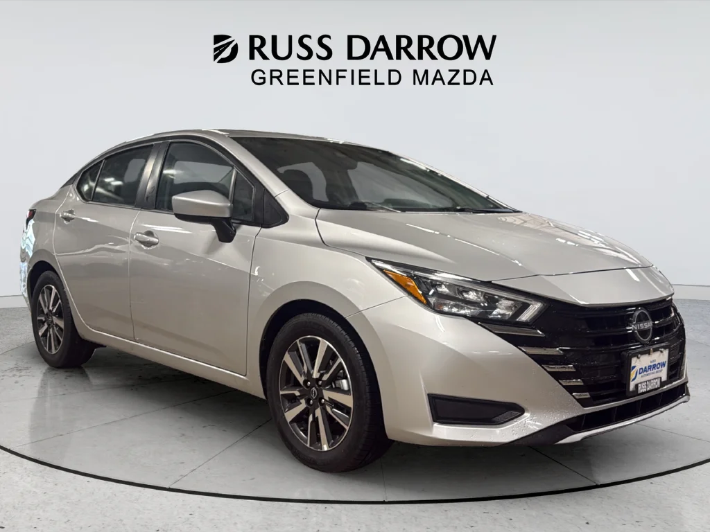 Used 2025 Silver Nissan 1.6 SV image 7