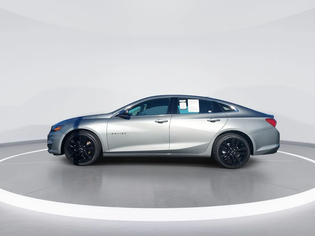 Used 2024 Gray Chevrolet LT image 5