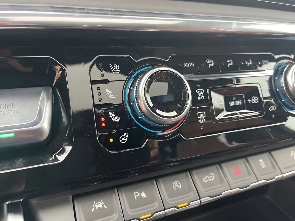 New 2026 Glacier White Tricoat GMC Denali Ultimate image 24