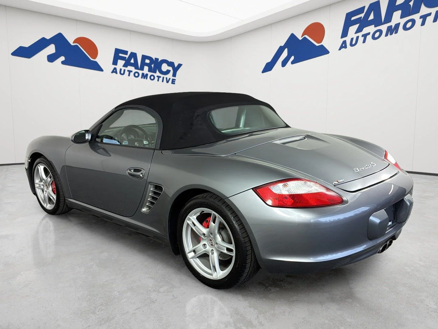 Used 2006  Porsche S image 9