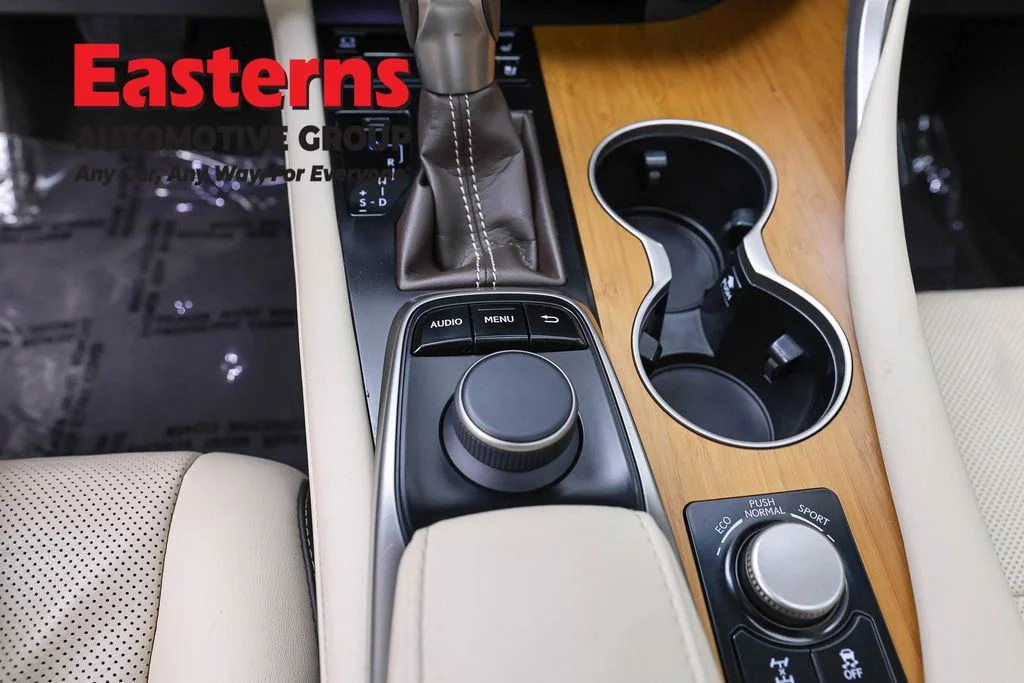 Used 2018 Silver Lexus 350 image 21