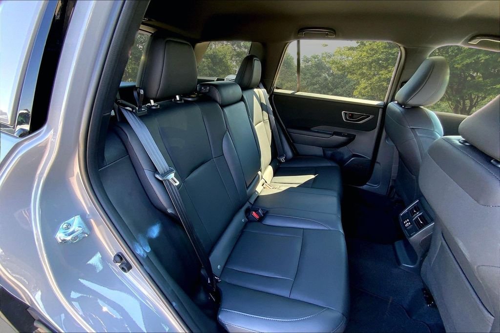 Used 2026 Beige Subaru Premium image 24