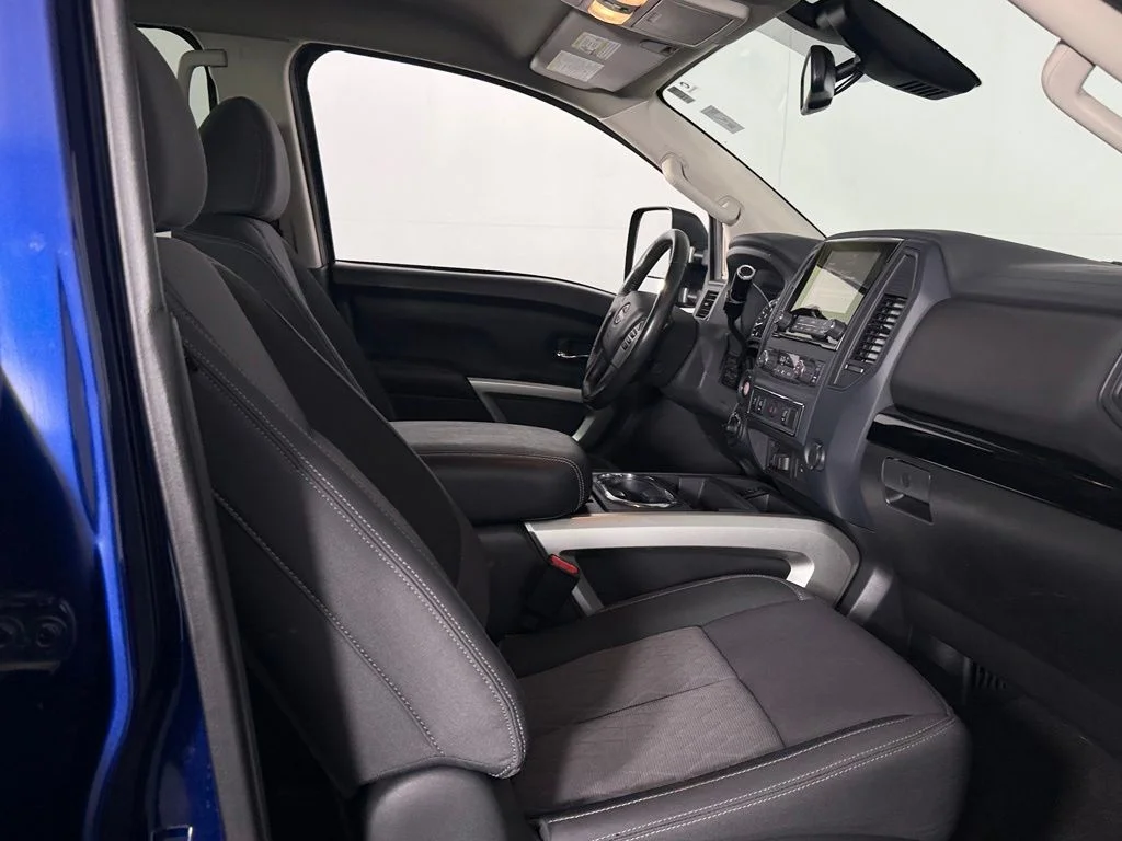 2024 Nissan Titan XD SV - Photo 31
