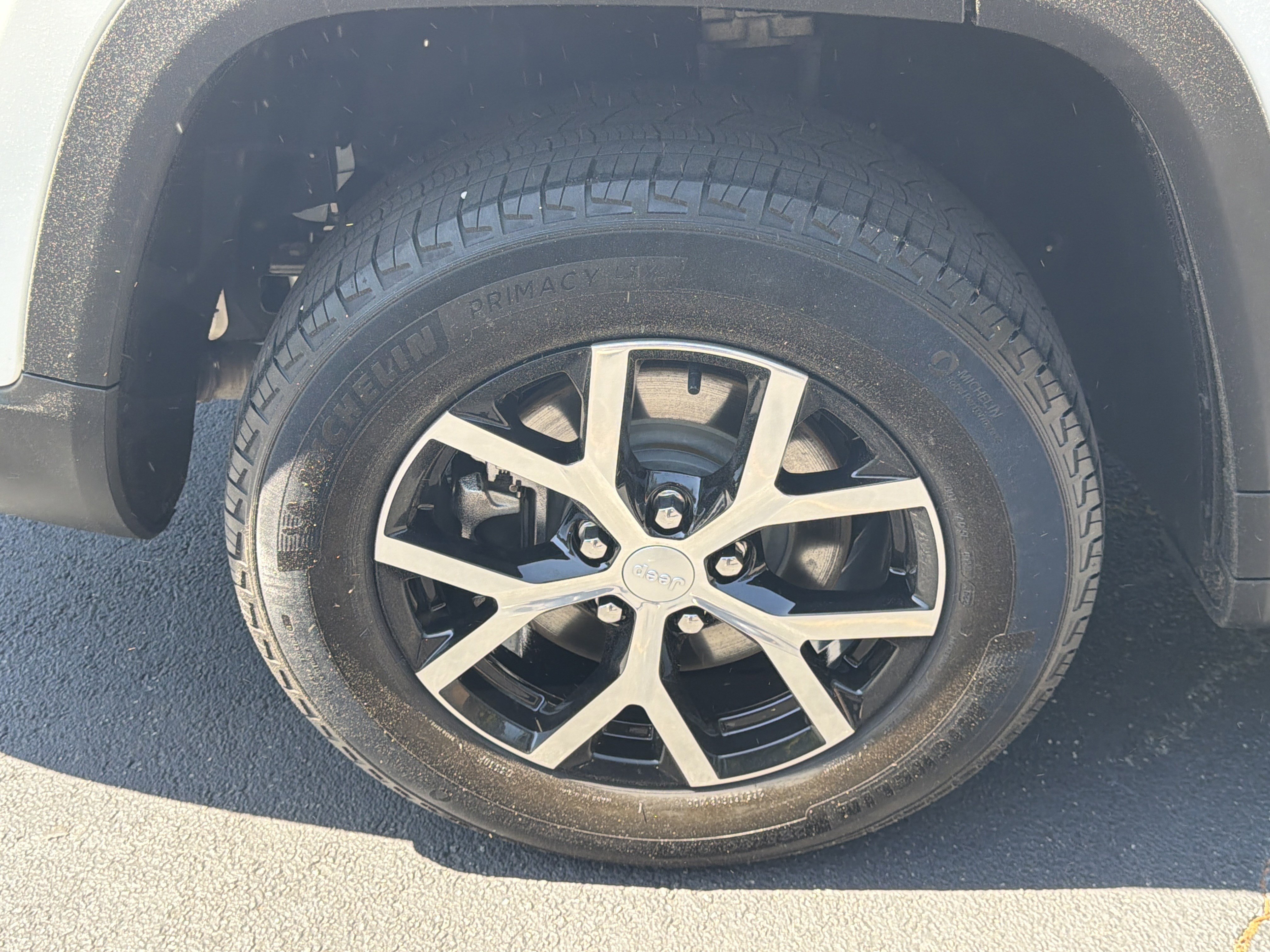 Used 2023 Bright White Clearcoat Jeep Limited image 23