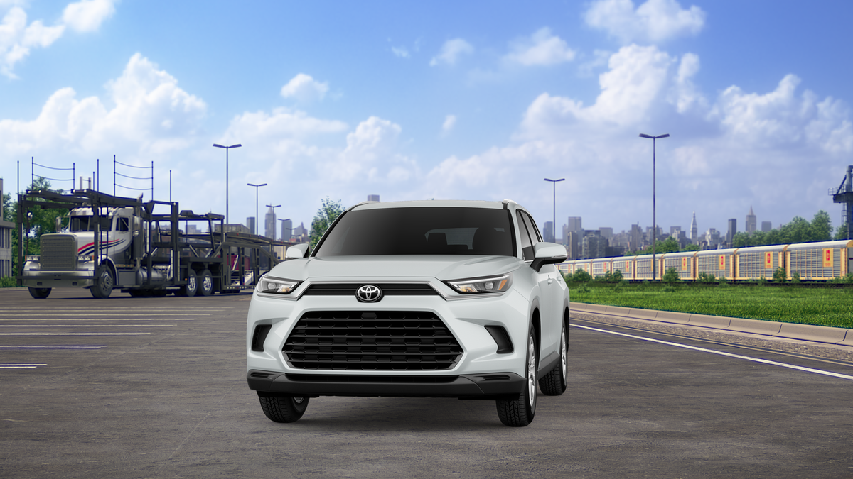 New 2026 Wind Chill Pearl Toyota XLE image 18