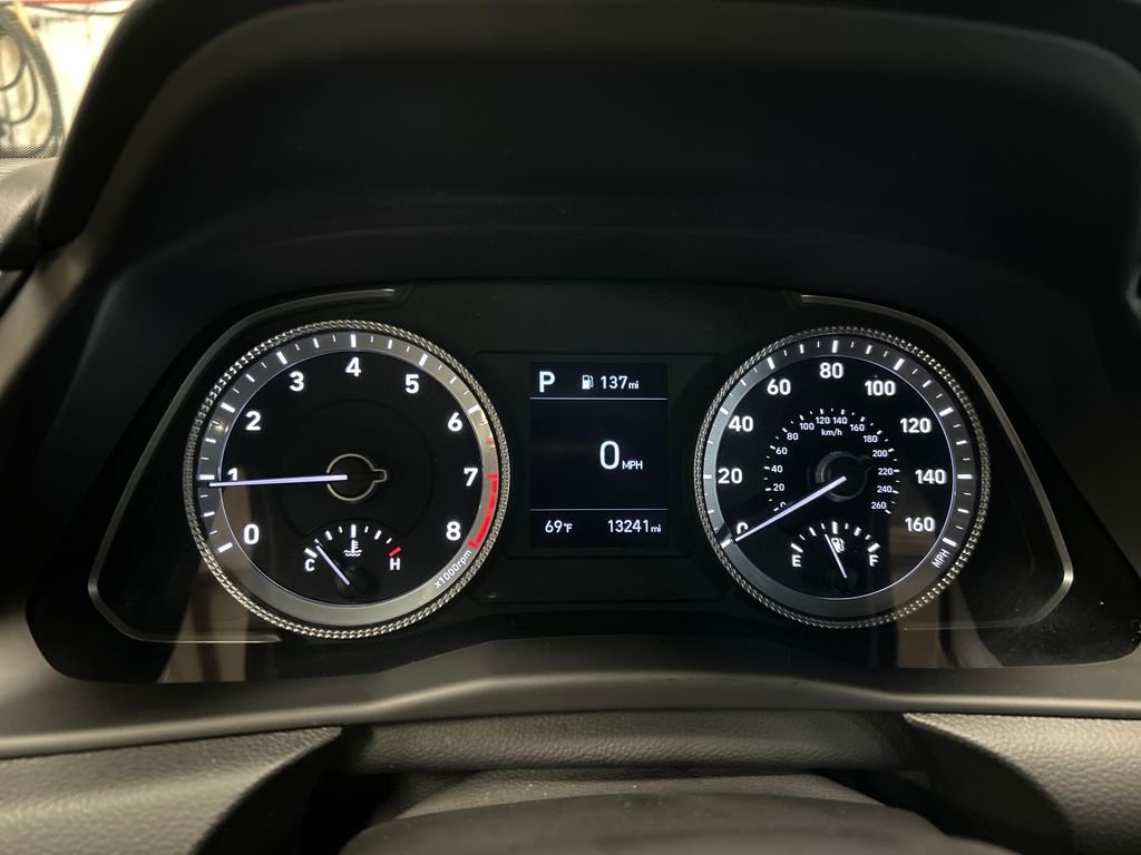 Certified Used 2022 Black Hyundai SE image 23