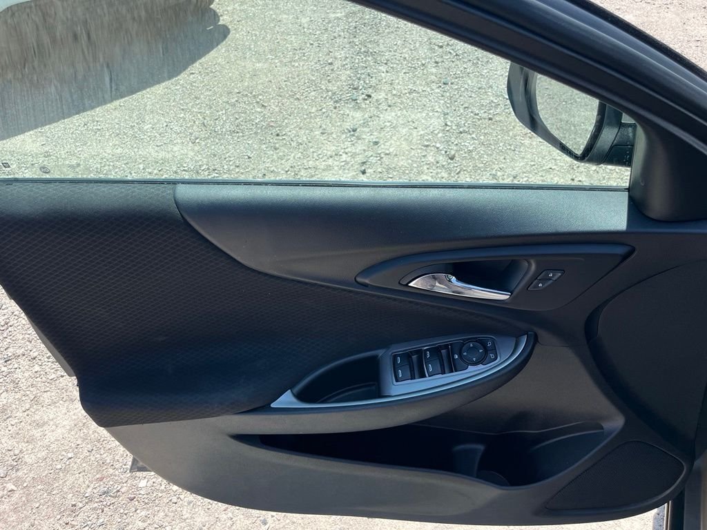 Used 2022 Mineral Gray Metallic Chevrolet LT image 17