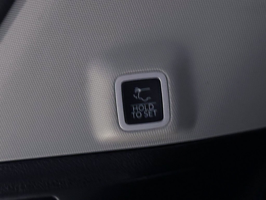 Used 2023 Gray Jeep Limited image 13