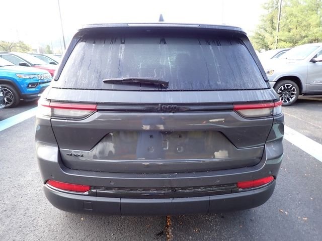 New 2025 Baltic Gray Metallic Clear-Coat Exterior Paint Jeep Altitude X image 4