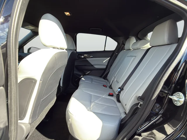 New 2026 Black Mitsubishi SEL image 13
