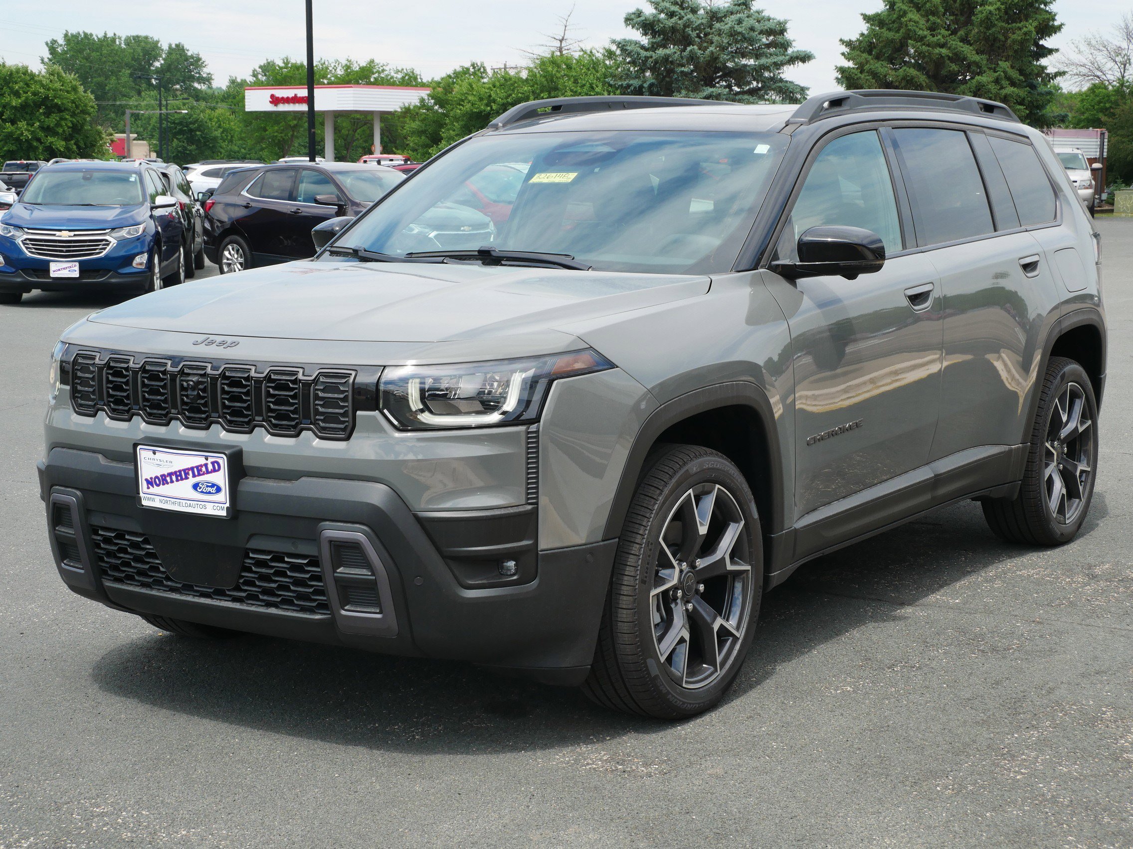 New 2026 Sting-Gray Clear-Coat Exterior Paint Jeep Overland image 4