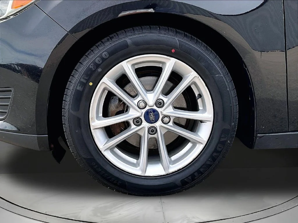 Used 2016 Black Ford SE image 36