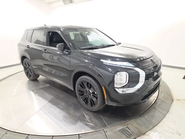 New 2026 Black Diamond Mitsubishi LE image 3