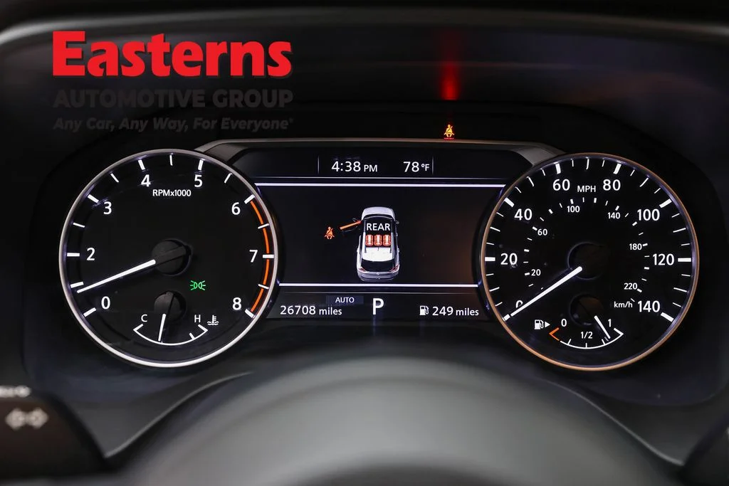 Used 2023 White Nissan S image 17