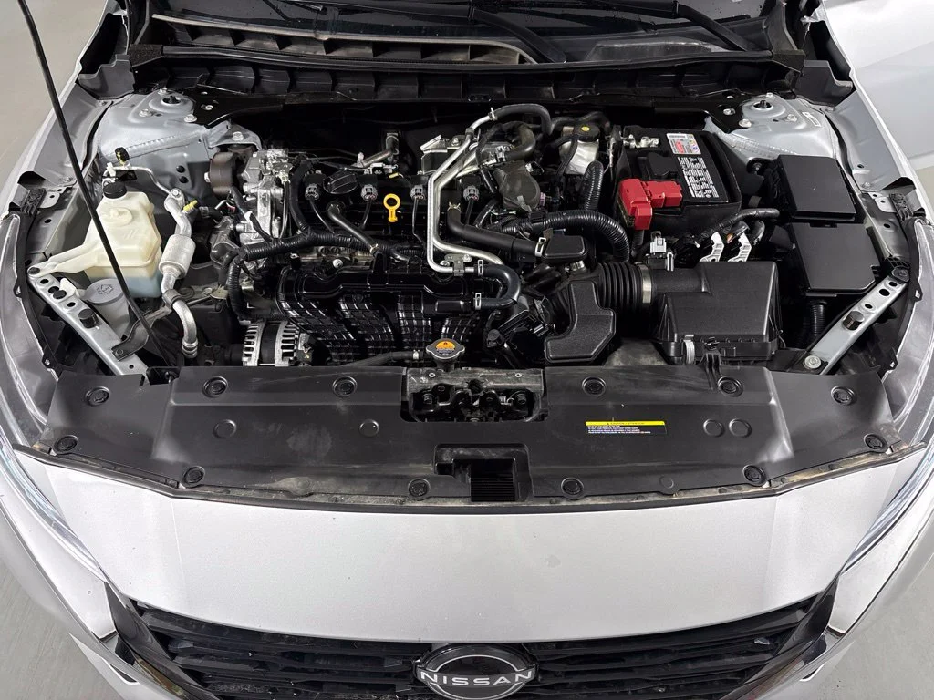 Used 2024 Silver Nissan 2.5 SV image 39
