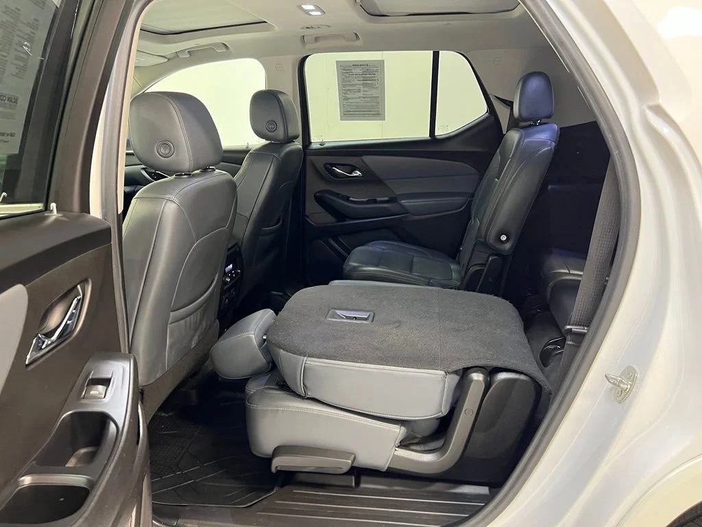 2021 Chevrolet Traverse Premier - Photo 29
