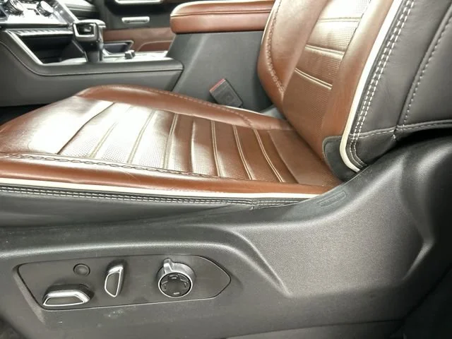 Used 2022 Onyx Black GMC Denali Ultimate image 24