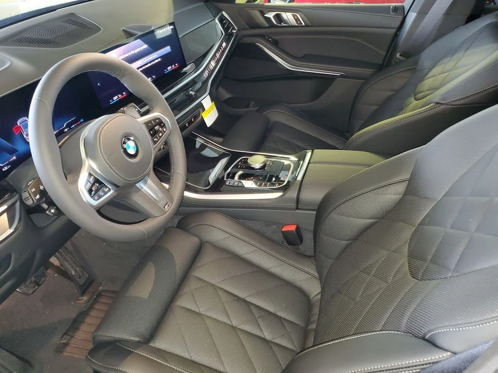 New 2026 Skyscraper Grey Metallic BMW sDrive40i image 14