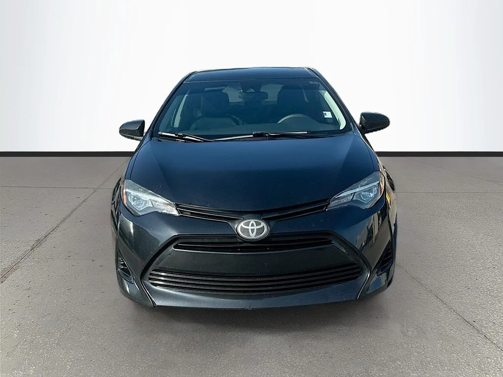 Used 2019 Toyota Corolla LE with VIN 5YFBURHE0KP857820 for sale in Leesburg, FL