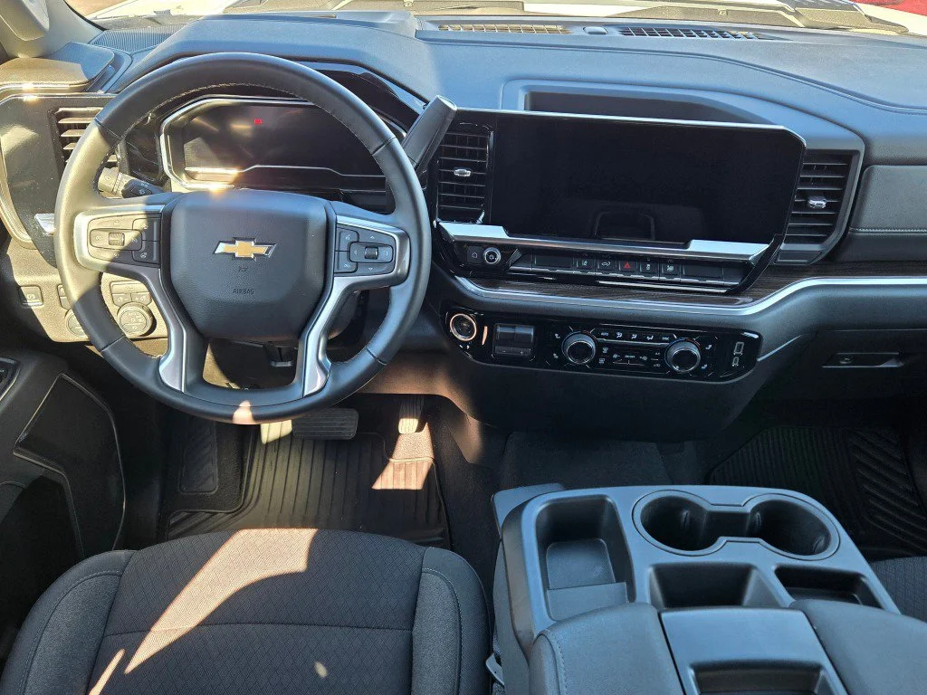 2025 Chevrolet Silverado 2500HD LT - Photo 19