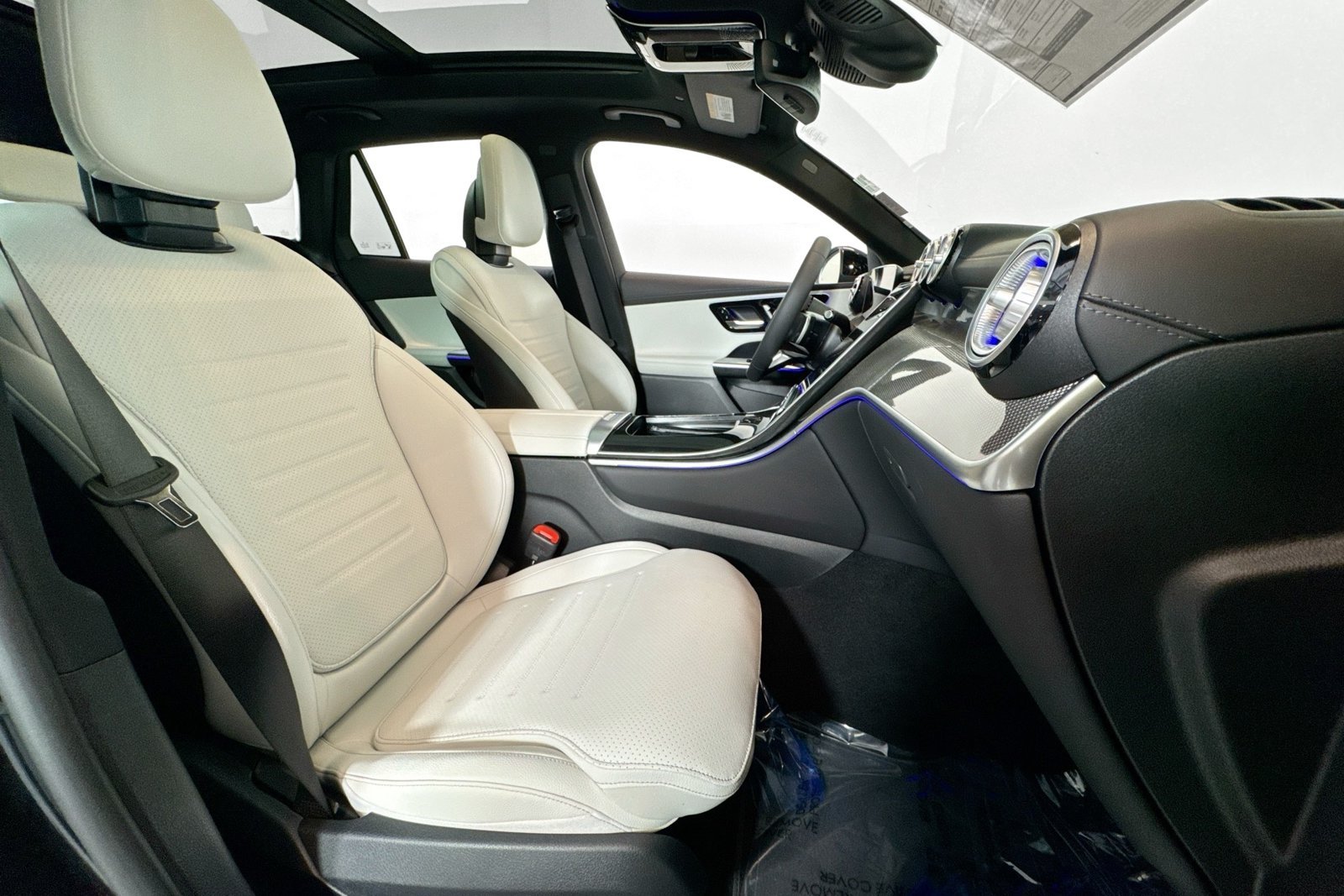 New 2026 Black Mercedes-Benz GLC 300 image 26