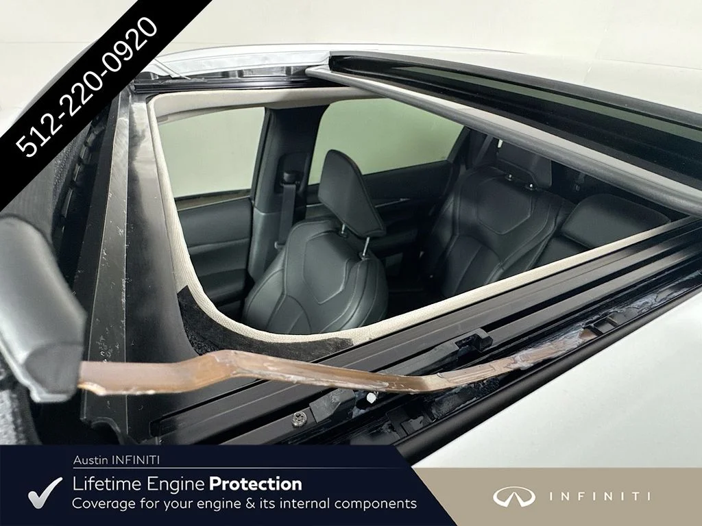 New 2027 RADIANT WHITE INFINITI LUXE image 27