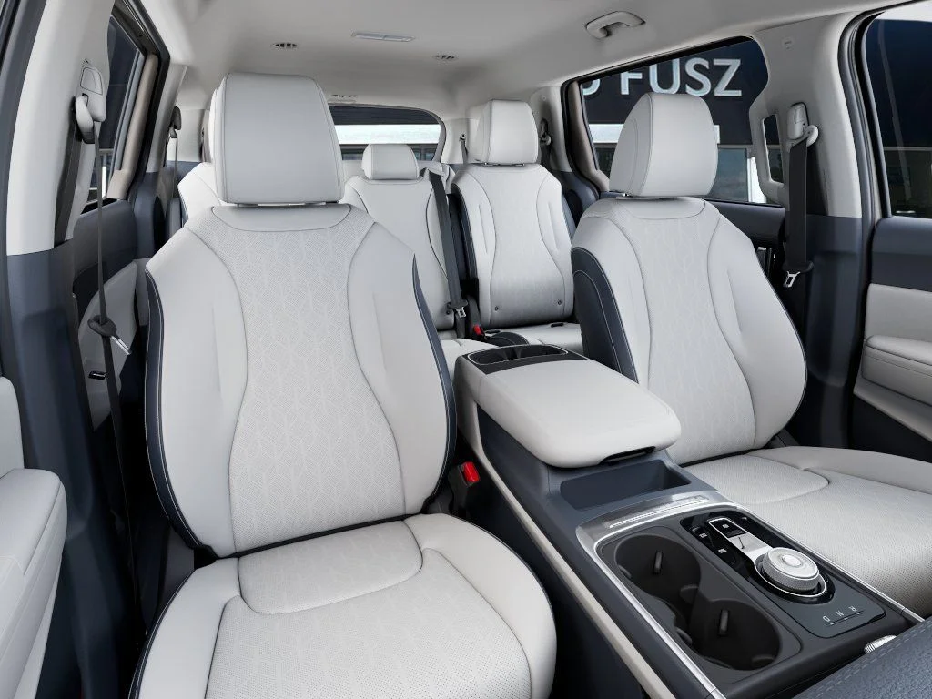 New 2026 Ivory Silver Kia EX image 15