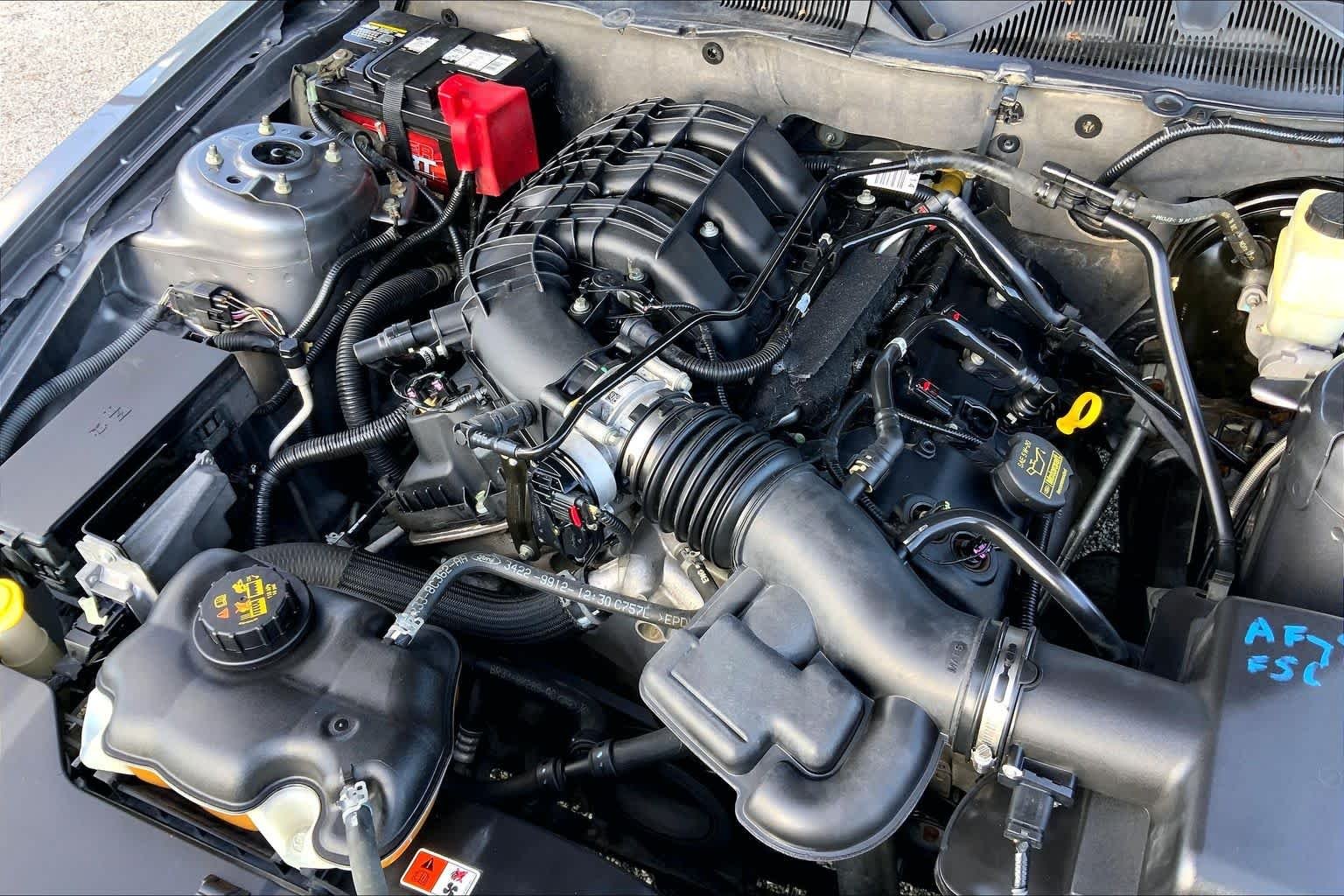 Used 2014 Sterling Gray Metallic Ford V6 Premium image 28