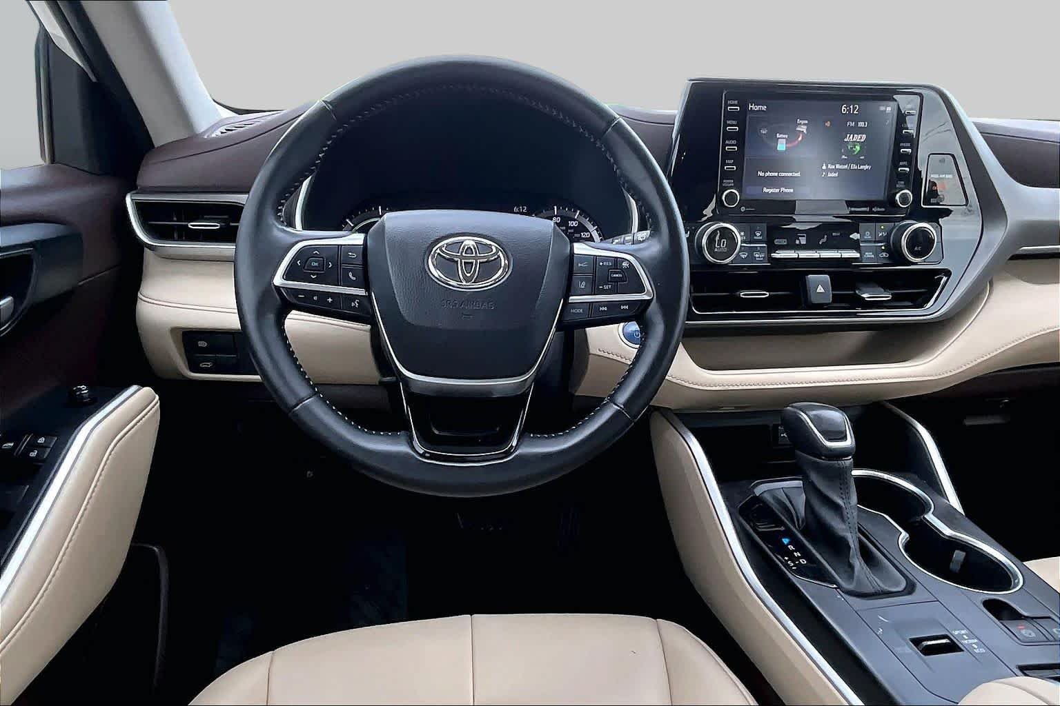 Used 2020 Blizzard Pearl Toyota Hybrid XLE image 6