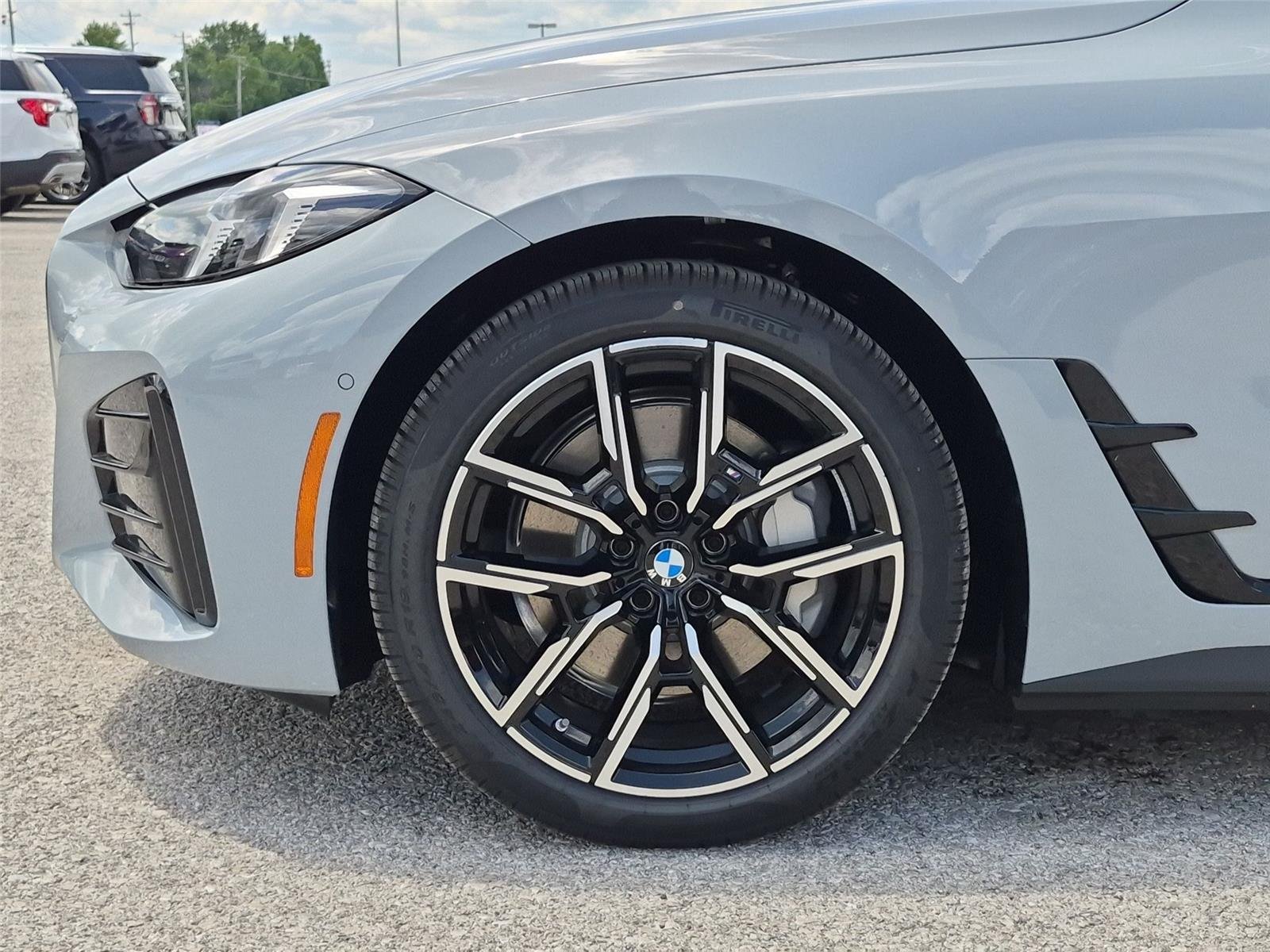 New 2026 Brooklyn Grey Metallic BMW xDrive40 image 10