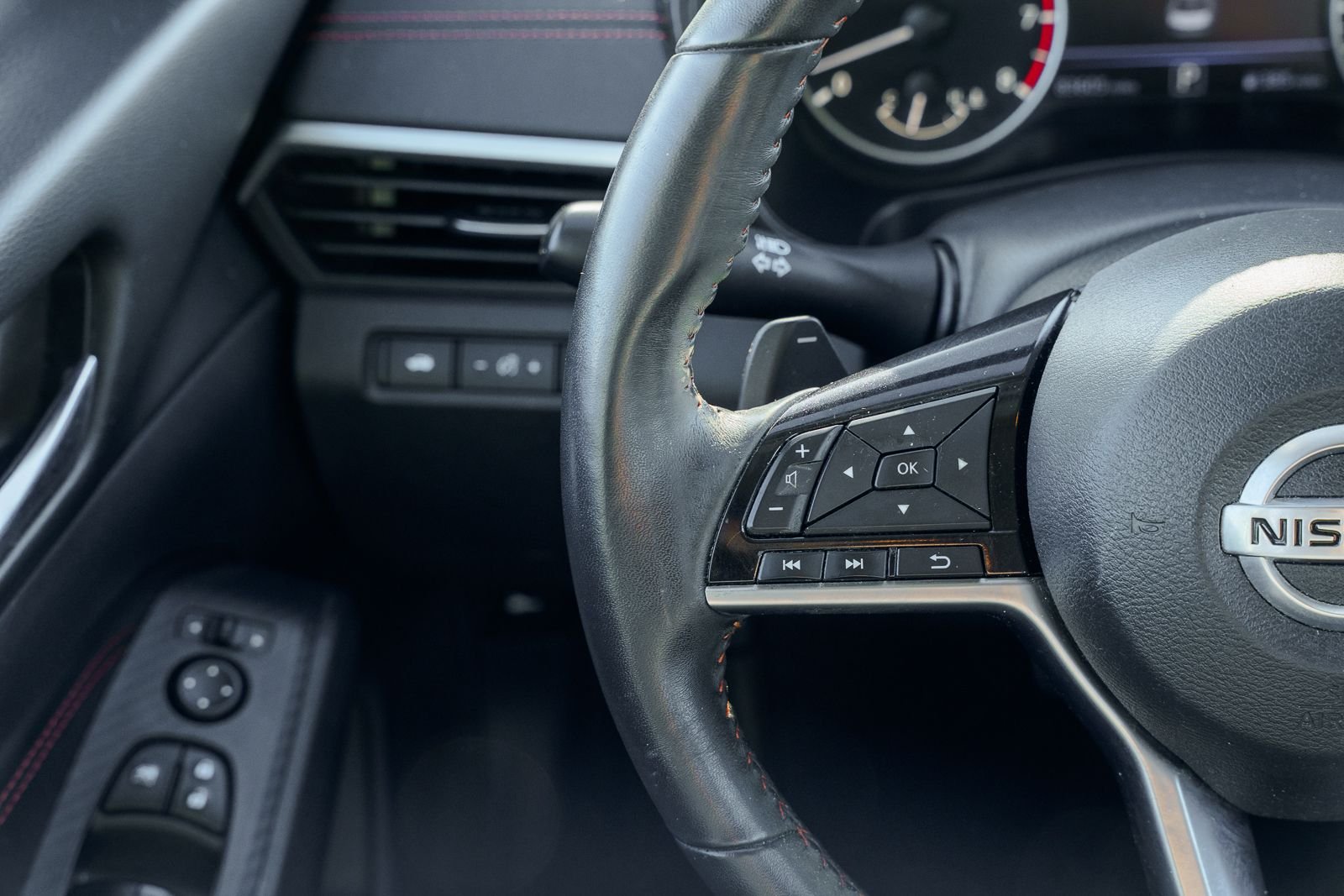 2020 Nissan Altima SR - Photo 26