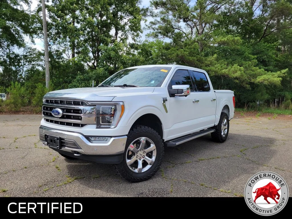Used 2021 White Ford Lariat image 1