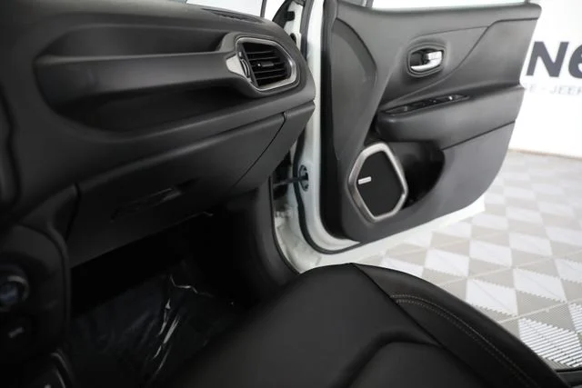 Used 2021 White Jeep Limited image 16