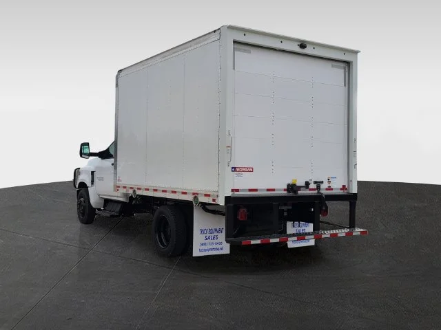 Used 2023 White Chevrolet 1WT image 8
