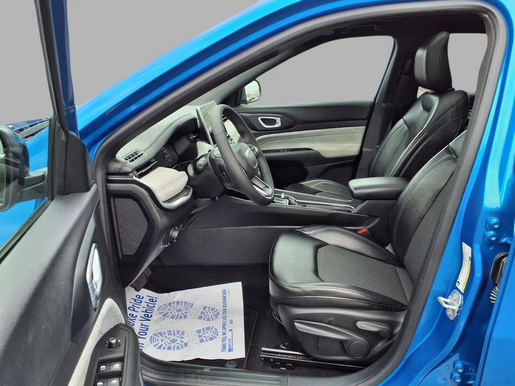 Certified Used 2023 Blue Jeep Latitude image 23