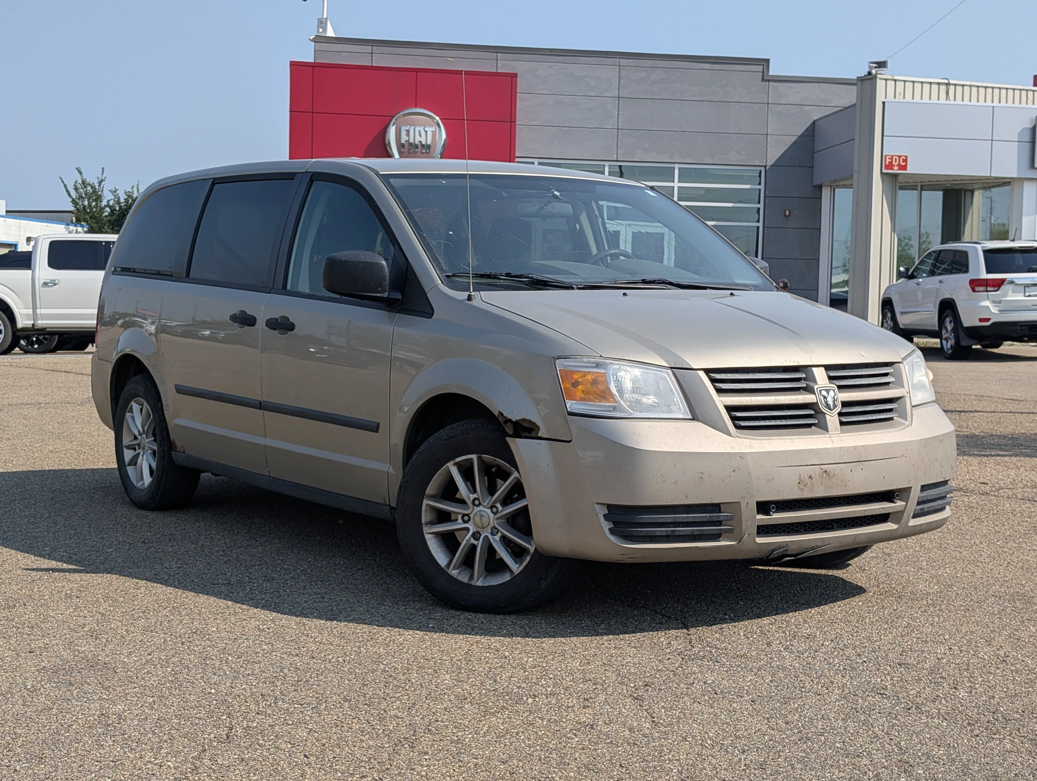 Used 2008 Light Sandstone Metallic Dodge SE image 5