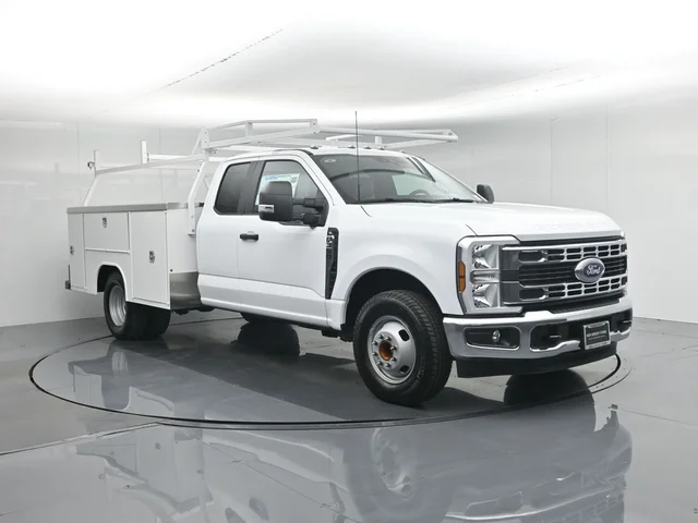 2026 Ford Chassis Cab XL